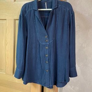 Free People button up top size small